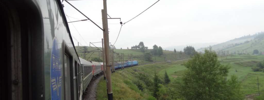 pohlad-z-vlaku-na-zakarpatsku-rus